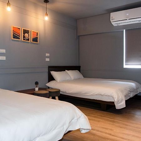 Appartement Easyliving à Tainan Extérieur photo